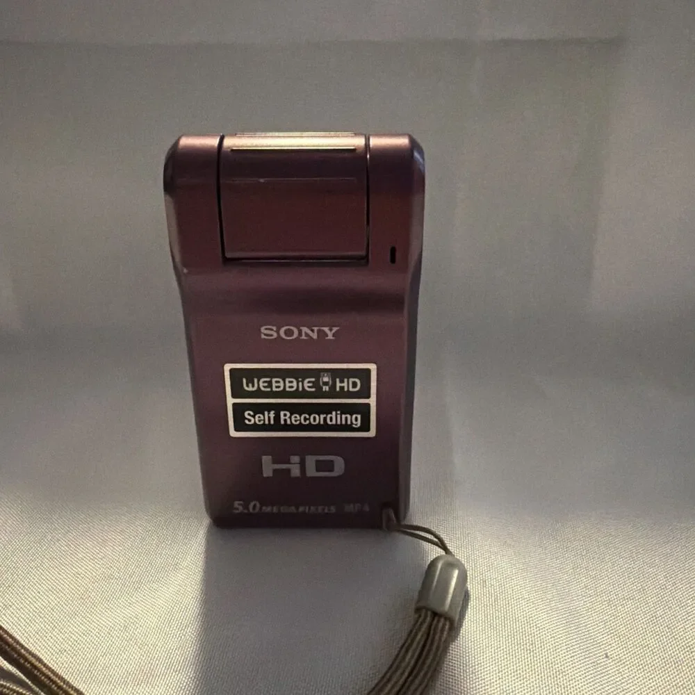 Sony Webbie HD MHS-PM1 5.0MP Camera Purple w/ Battery Not tested As is